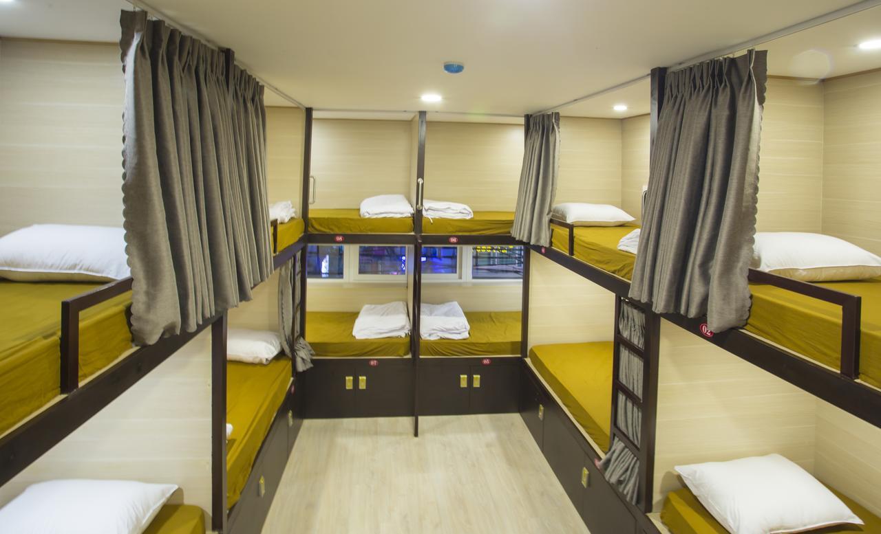 Saigon Marvel Hostel Ho Chi Minh City Bagian luar foto